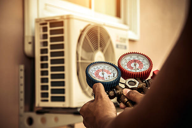 Professional Ductwork Repair technician working in Townsend, MA